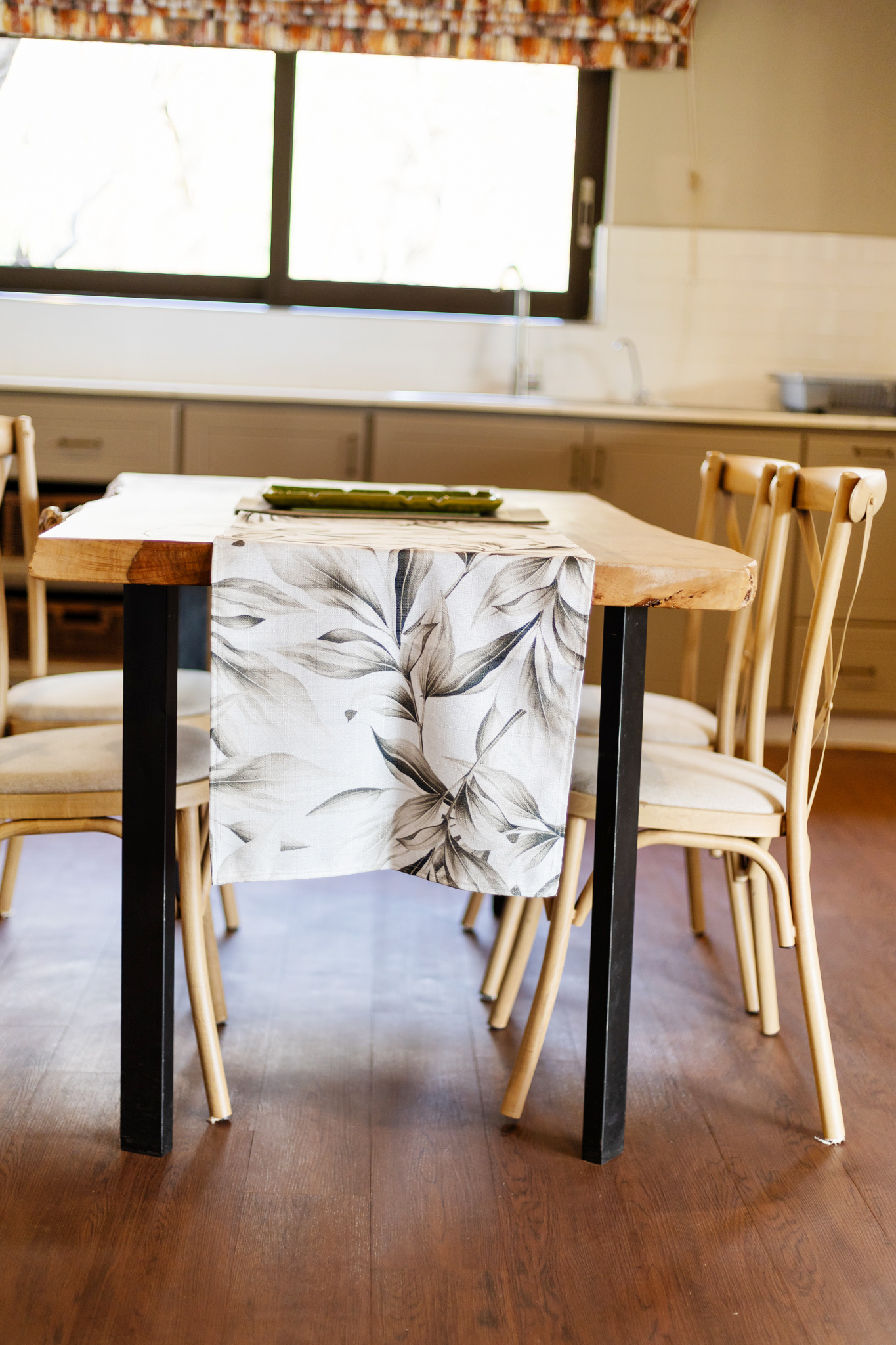 Dining table in House 1