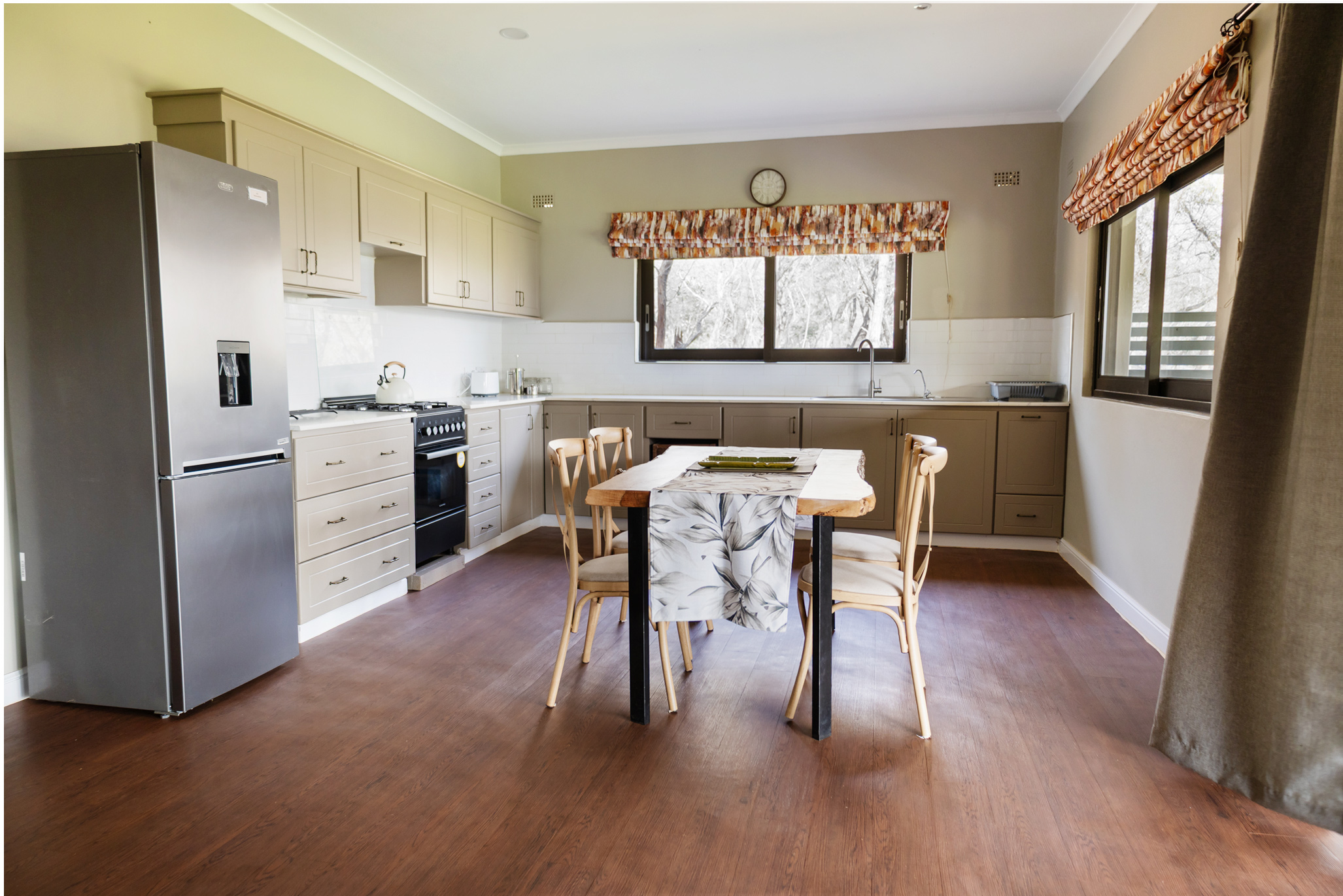 Kitchen in a Woodlands residence