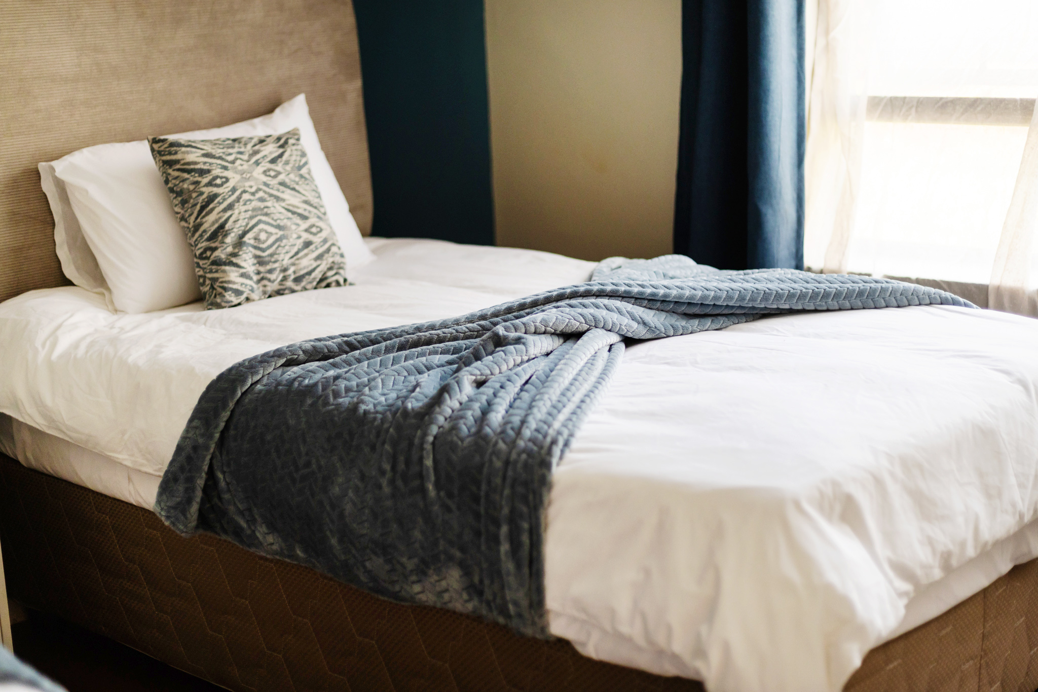 Twin bedroom in House 2