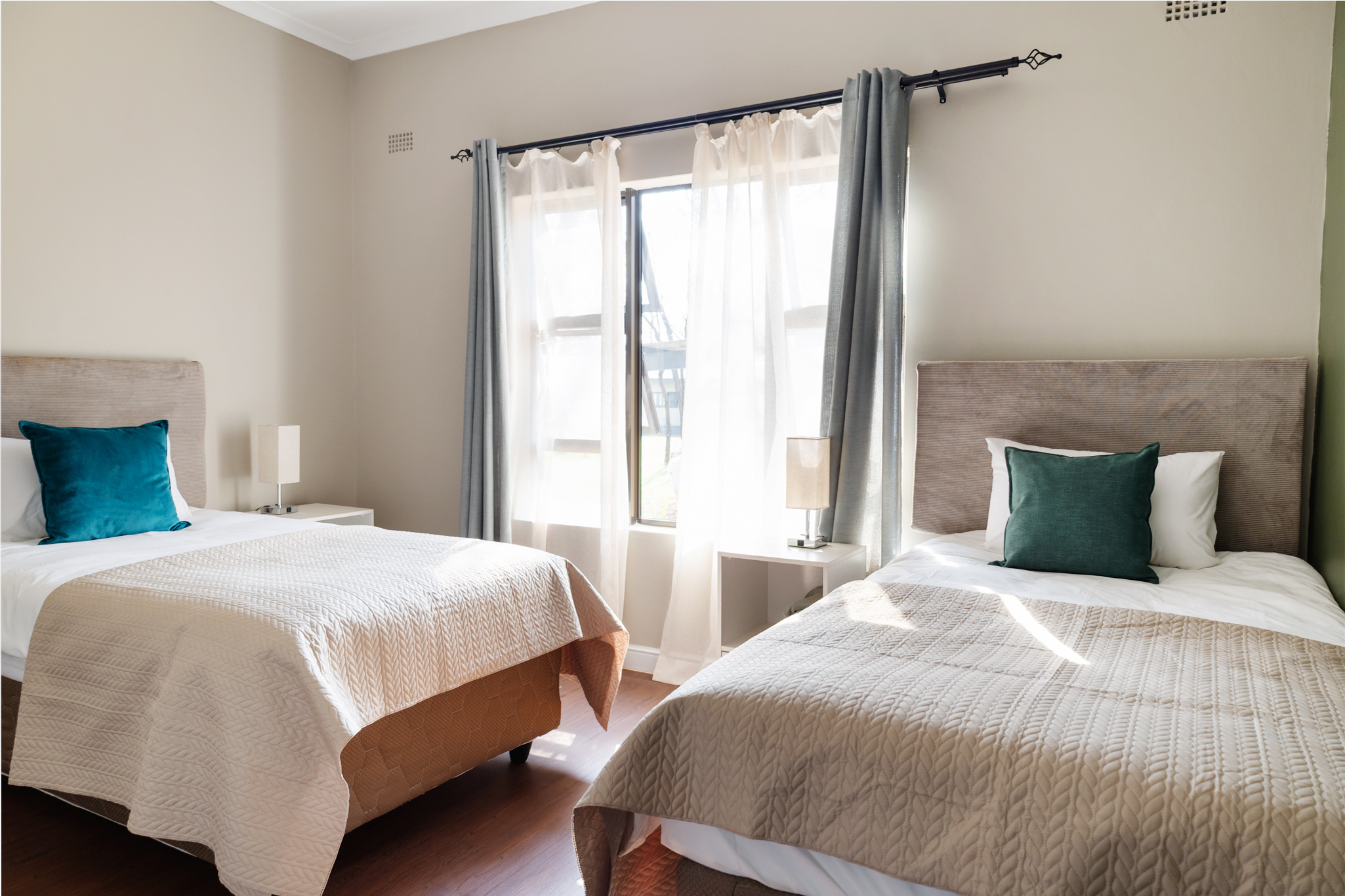 Twin bedroom in House 3